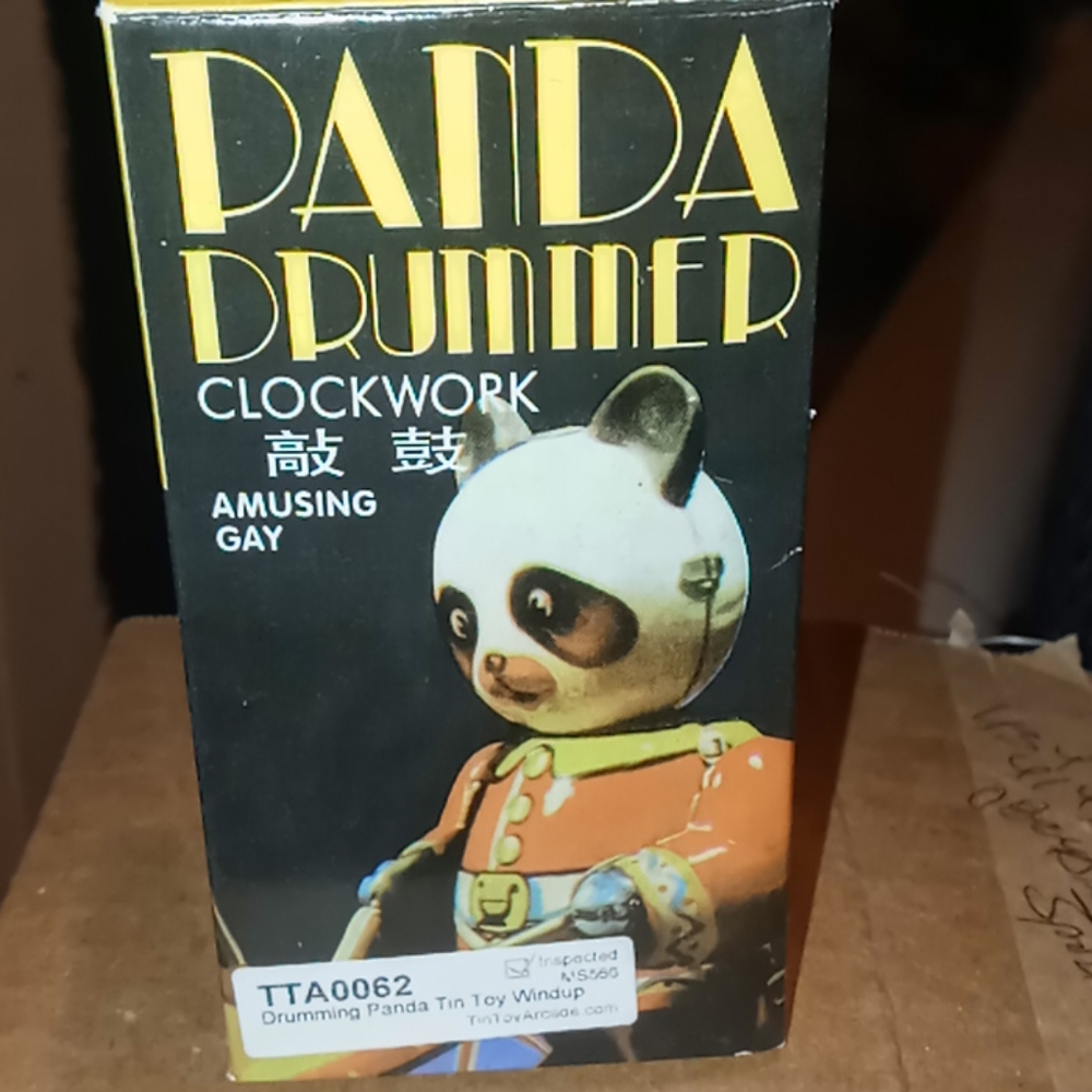 TINY TIN PANDA DRUMMER